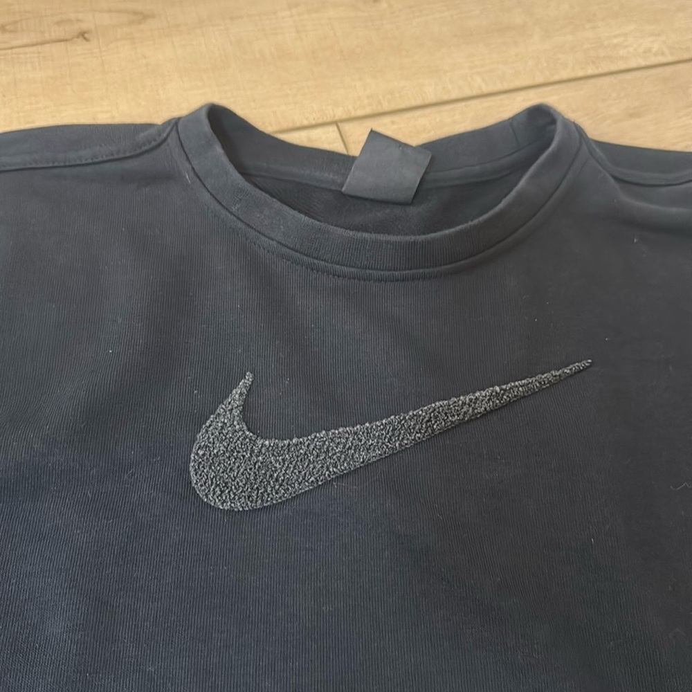 Nike cropped crewneck